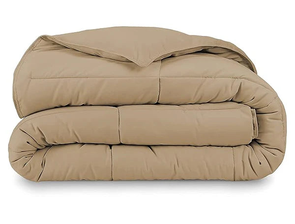 Luxury Quilted Comforter – Soft & Lightweight Bedding